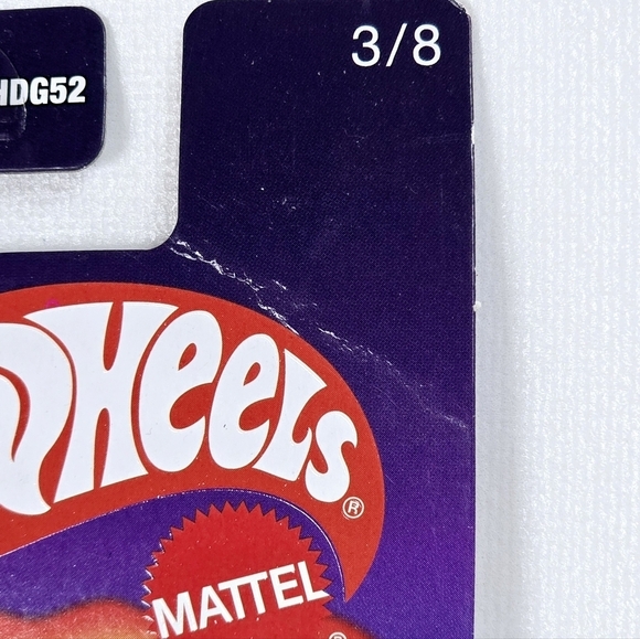 Hot Wheels Mattel Ultra Hots Diecast Toy '70 Plymouth Barracuda Car NEW - Picture 2 of 5